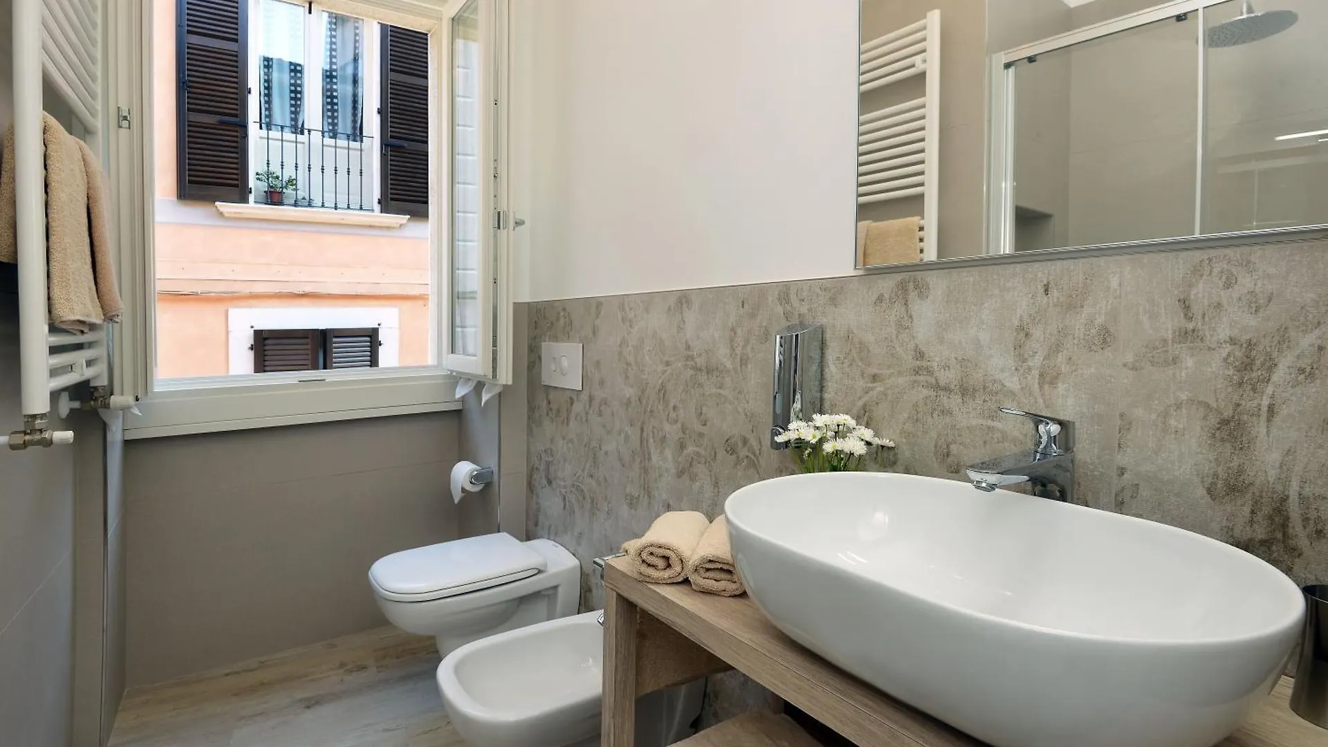 Cavour Apartments Salò Italië
