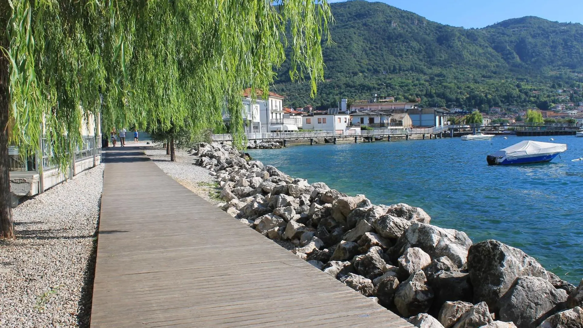 Cavour Apartments Saló