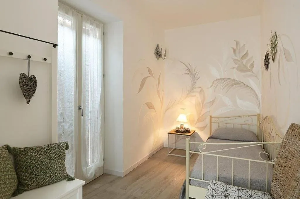 Cavour Apartments Salò Italien