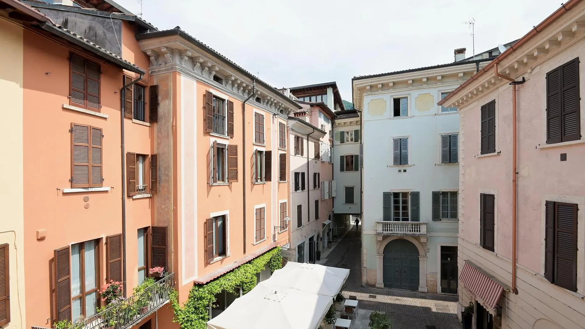 Cavour Apartments Salò 0*,