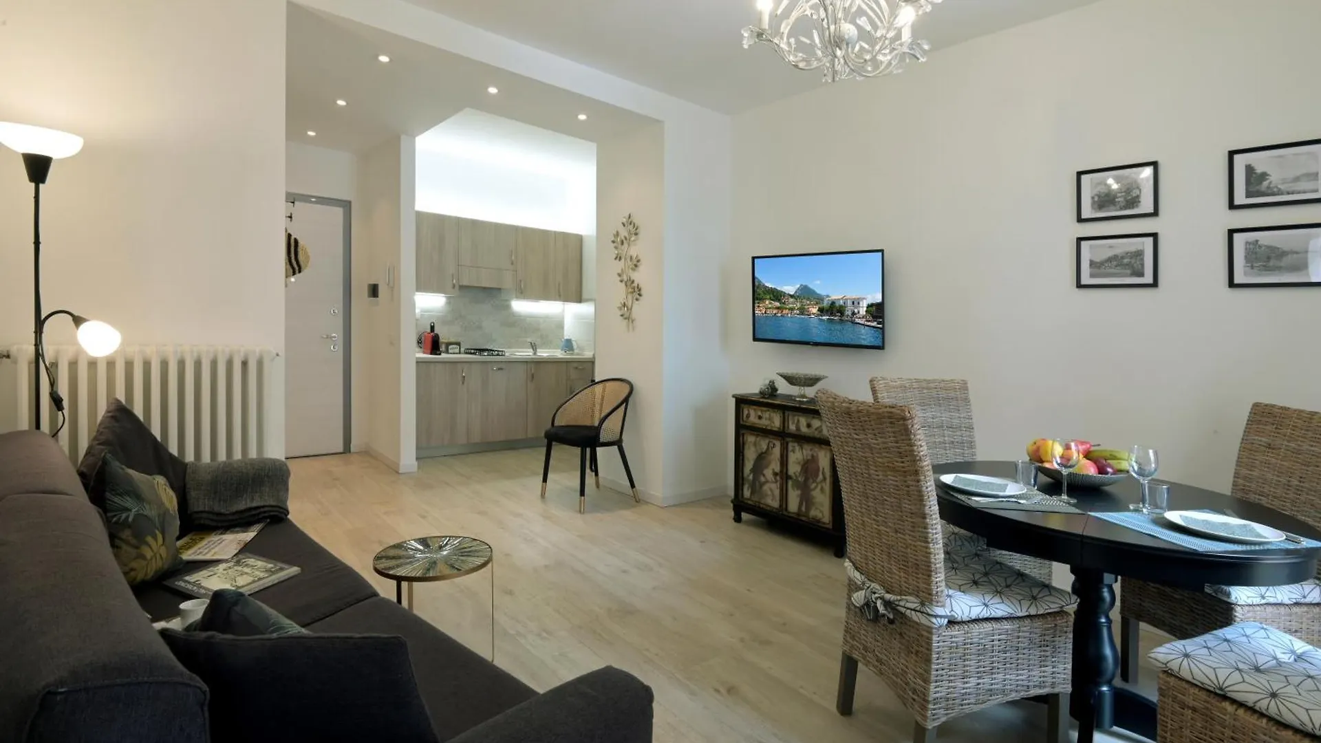 Cavour Apartments Salò